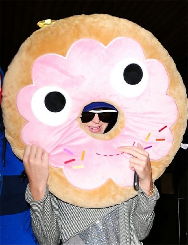 Illustration de l'article : 12 celebrities who had an excellent reaction to the paparazzi