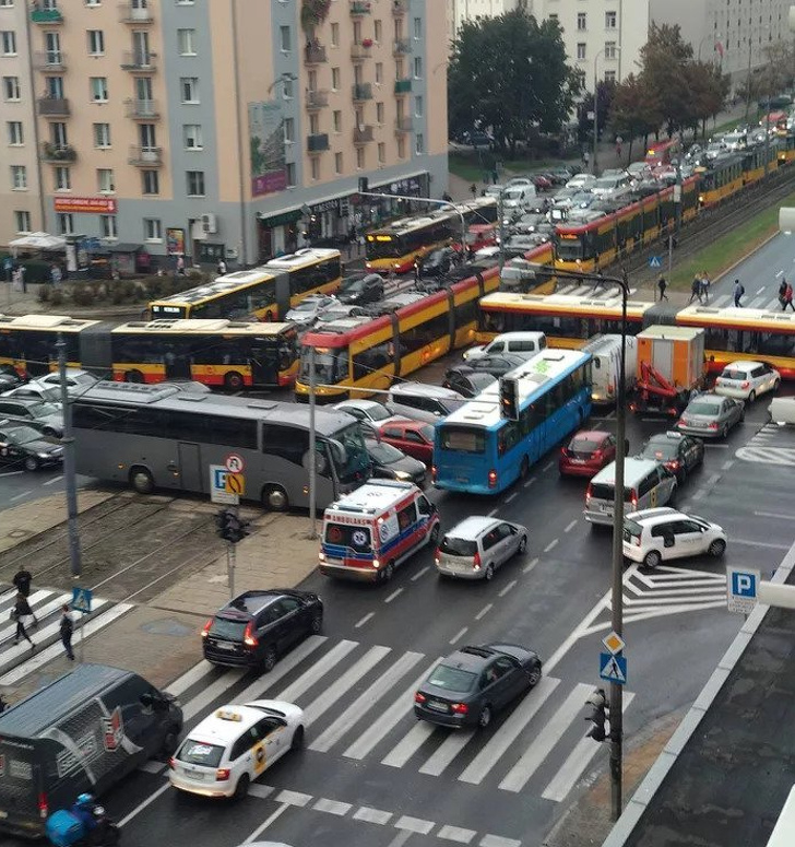 Illustration de l'article : 18 times someone had their camera at the ready when disaster struck
