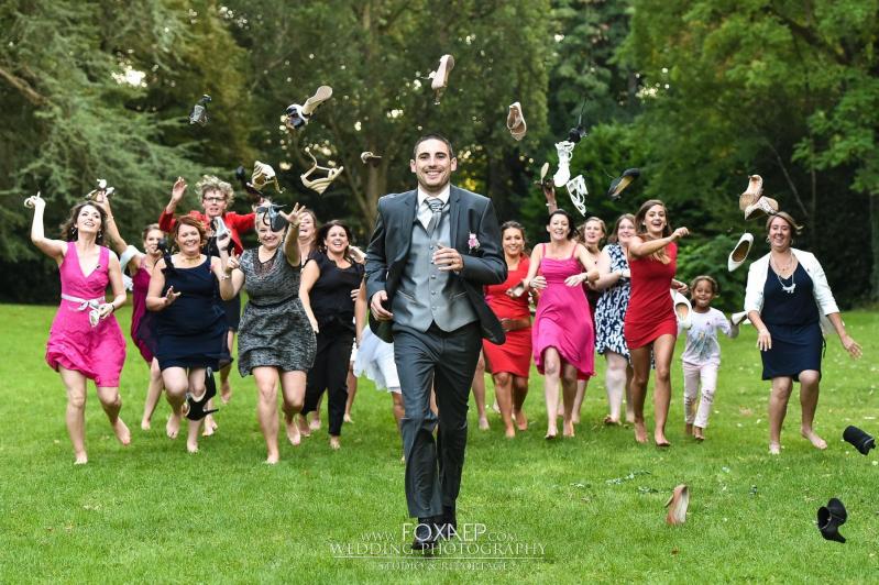 Illustration de l'article : 16 couples who immortalized their wedding with hilarious photos