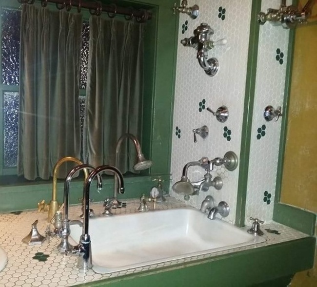 Illustration de l'article : 18 of the weirdest things seen in hotels