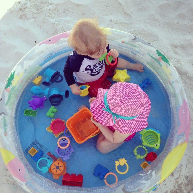 Illustration de l'article : 15 tips that parents should know before going to the beach