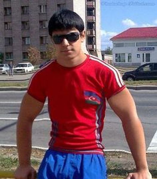 Illustration de l'article : 29 people who've Photoshopped their selfies with hilarious results
