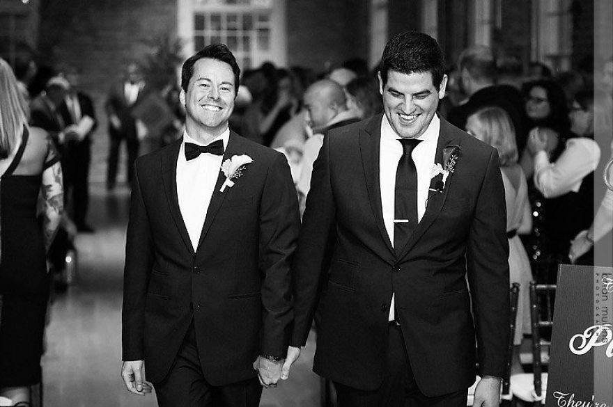 Illustration de l'article : Love has no boundaries, and these 120 gay wedding photos just make you want to love each other!