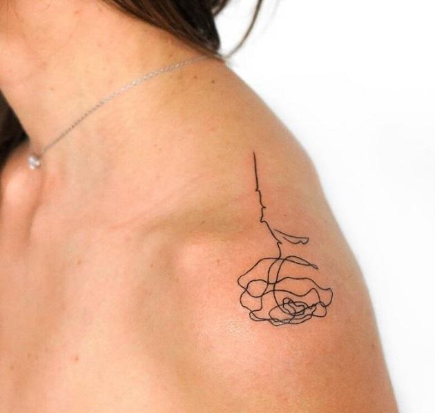 Illustration de l'article : 14 beautiful rose tattoos that are easy to create
