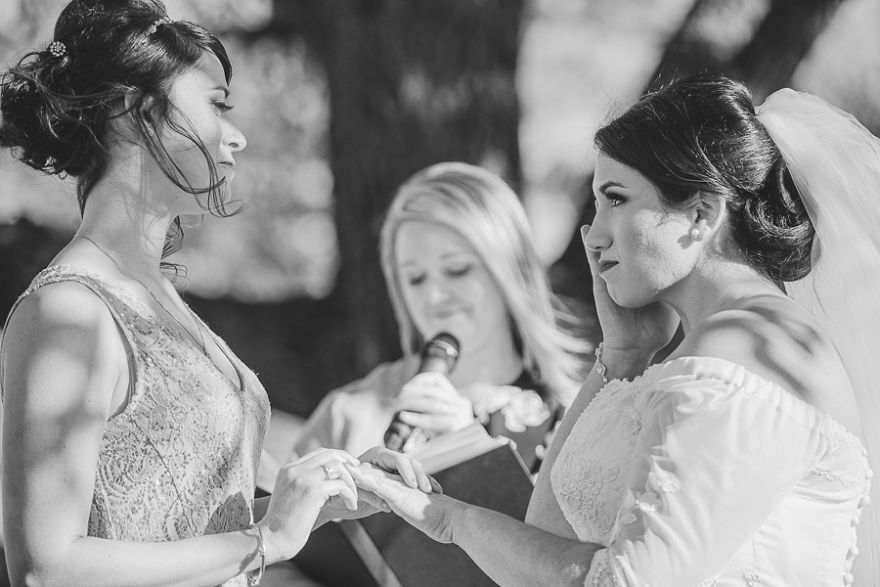 Illustration de l'article : Love has no boundaries, and these 120 gay wedding photos just make you want to love each other!
