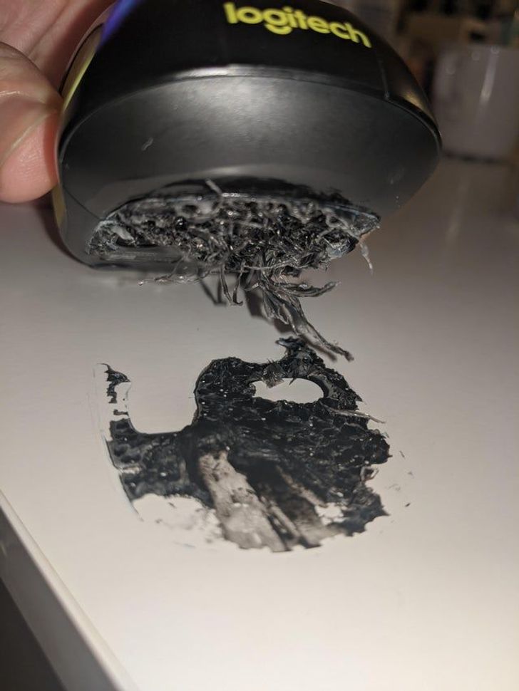 Illustration de l'article : 15 people who had a really bad day and decided to share their misery