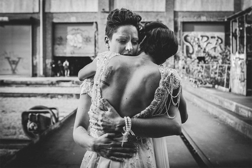 Illustration de l'article : Love has no boundaries, and these 120 gay wedding photos just make you want to love each other!