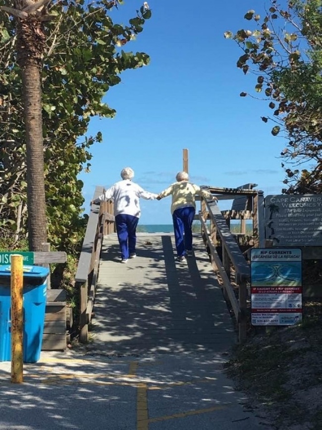 Illustration de l'article : 27 moving photos that show love truly does exist