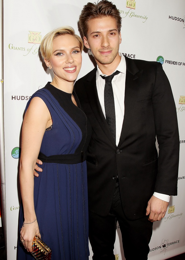 Illustration de l'article : 18 celebrities with siblings we never knew about