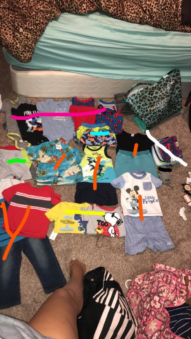 Illustration de l'article : 18 funny photos that prove how much women value their BFF