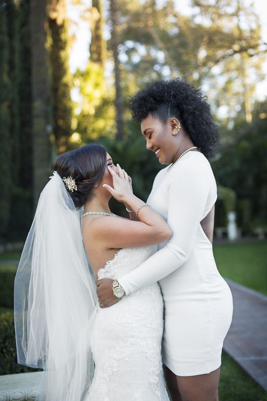 Illustration de l'article : Love has no boundaries, and these 120 gay wedding photos just make you want to love each other!