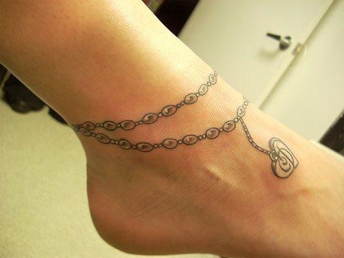 Illustration de l'article : The 11 best ankle tattoo ideas. Summer’s getting close!