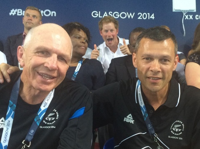 Illustration de l'article : 15 hilarious celebrity photobombs that were a true success