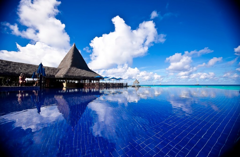 Illustration de l'article : 23 totally insane swimming pools around the world