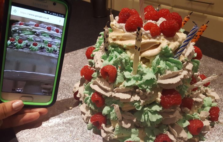 Illustration de l'article : 20 hilariously bad birthday cake fails