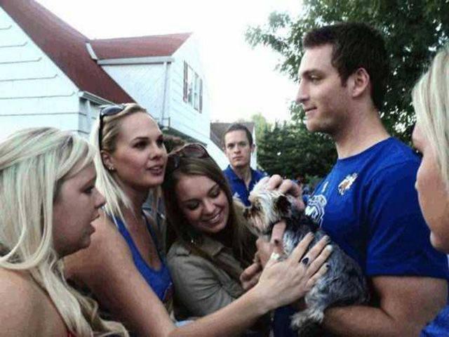 Illustration de l'article : 33 funny photos that sum up envy and jealously between friends