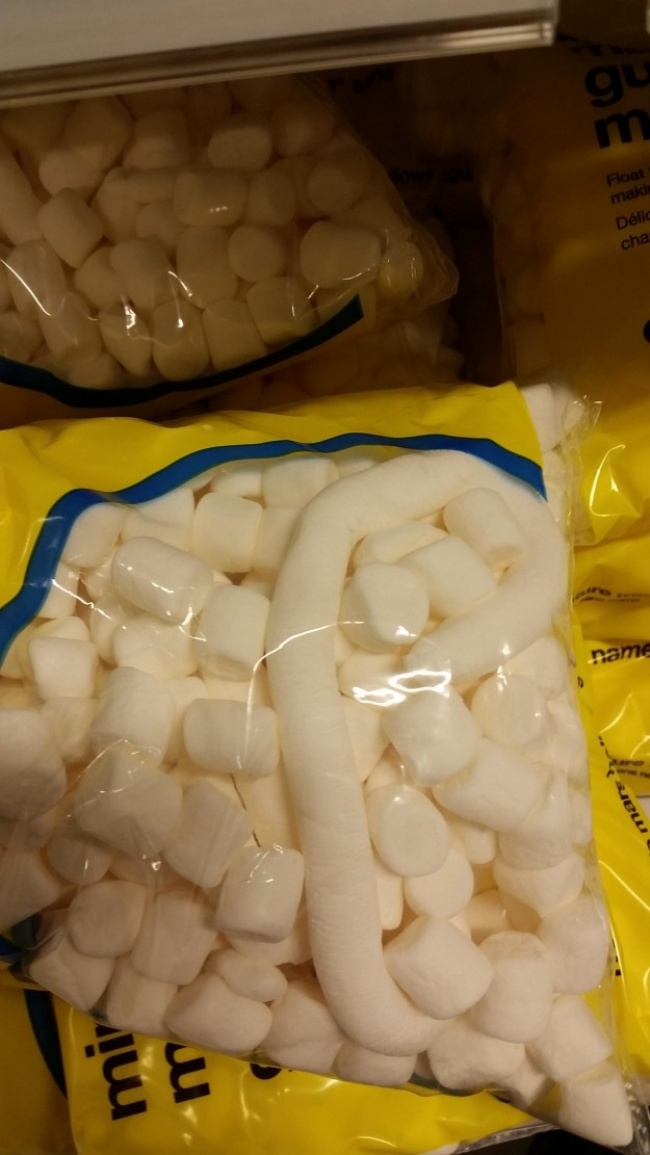 Illustration de l'article : 27 photos where something strange happened with food