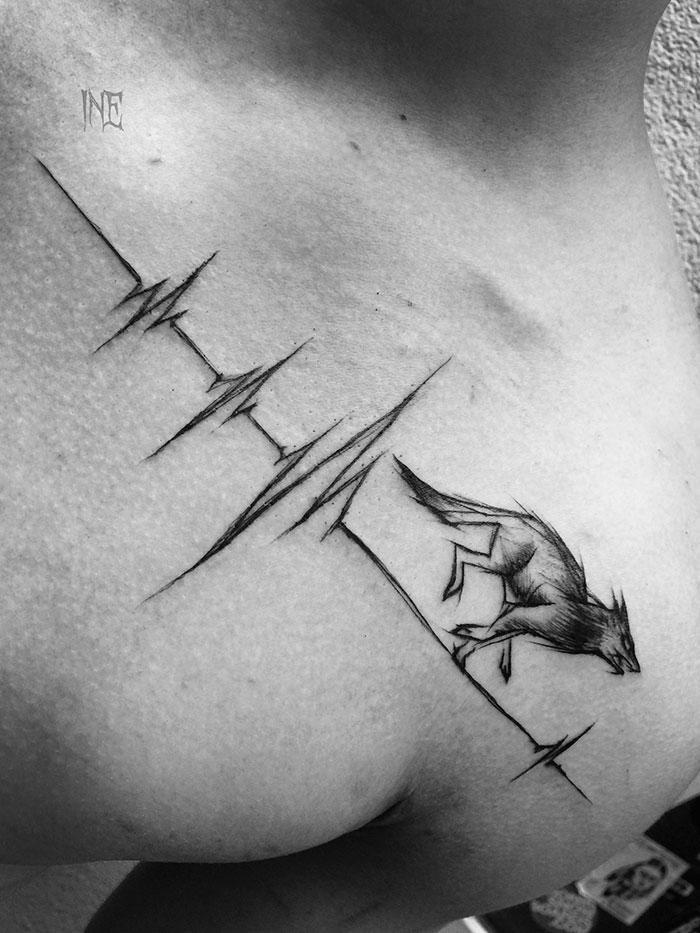 Illustration de l'article : 21 tattoo ideas made to appear imperfect but that are actually quite beautiful!