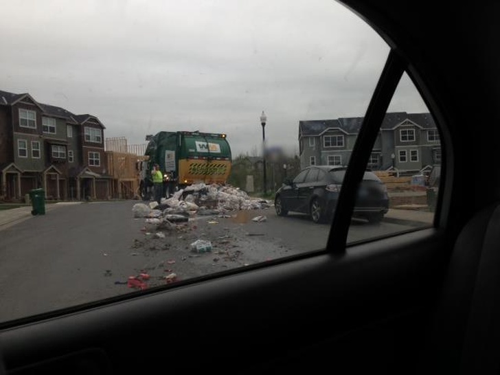 Illustration de l'article : 17 mornings that announced the start to a complicated day