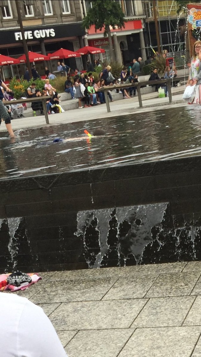 Illustration de l'article : 18 laugh-out-loud photos of kids caught in the act