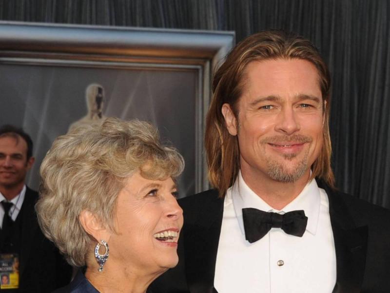 Illustration de l'article : 16 celebrities photographed with their moms! Which ones are the cutest?