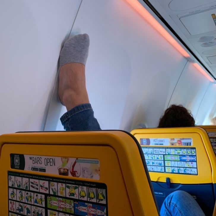 Illustration de l'article : 18 situations that would test anyone's patience