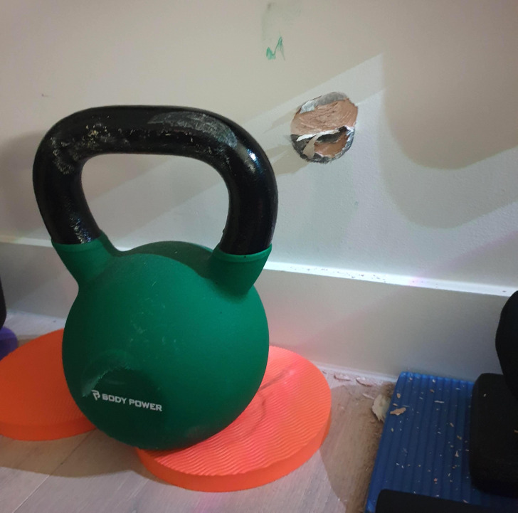 Illustration de l'article : 20 people who had a pretty bad day