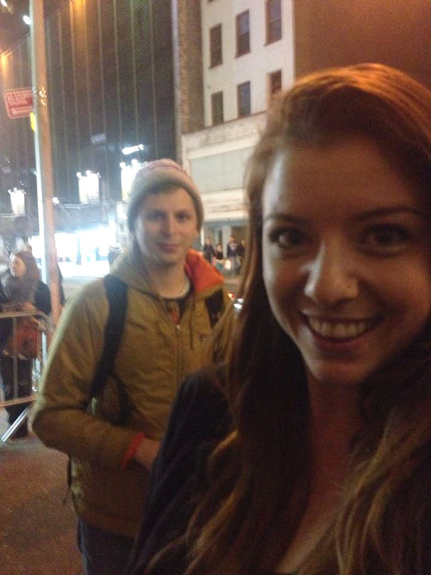Illustration de l'article : 22 photos that prove celebrities love a good photobomb