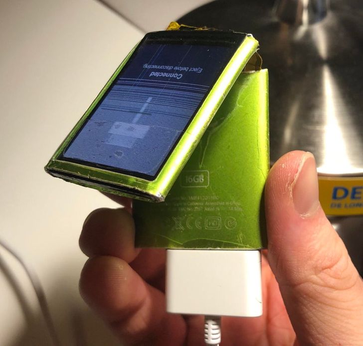 Illustration de l'article : 19 tech employees who almost pulled their hair out at work