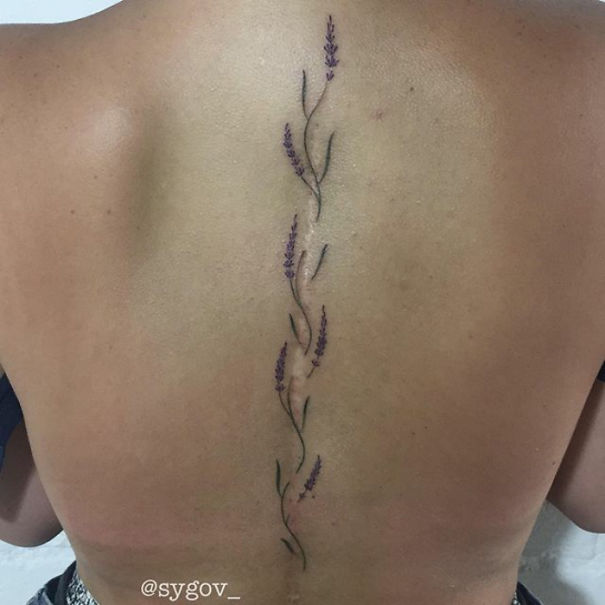 Illustration de l'article : 30 amazing tattoos that turn scars into works of art