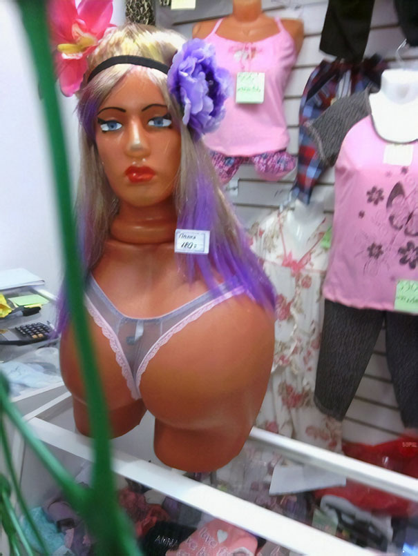 Illustration de l'article : 30 store mannequins that take window dressing to another level