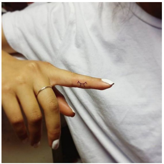 Illustration de l'article : 15 very original ideas for hand tattoos!