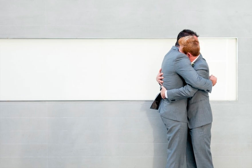 Illustration de l'article : Love has no boundaries, and these 120 gay wedding photos just make you want to love each other!