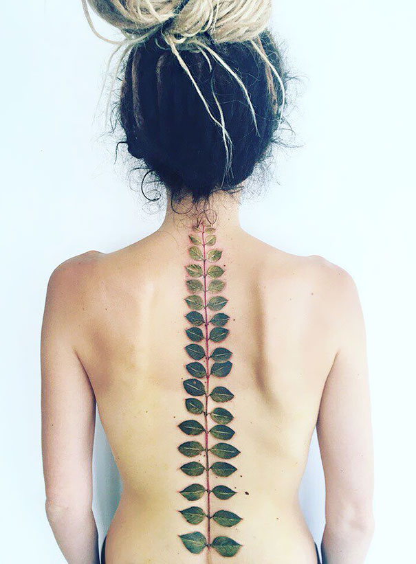 Illustration de l'article : 20 elegant and feminine spine tattoos