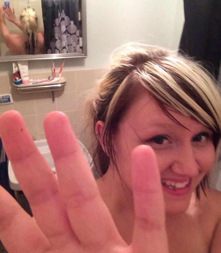 Illustration de l'article : 17 people who shared a selfie much to their regret