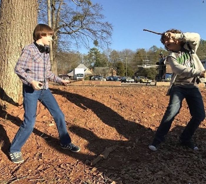 Illustration de l'article : 20 adorable photos of the Stranger Things cast hanging out together