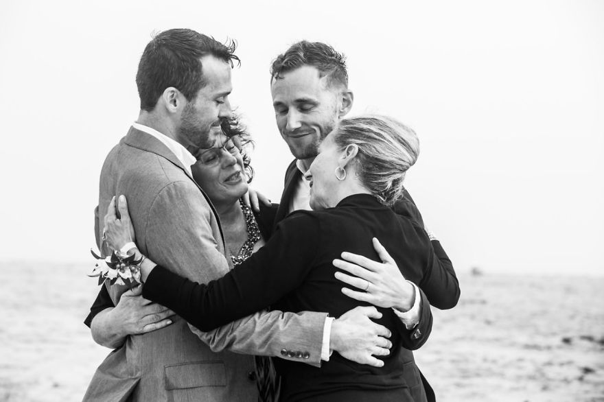 Illustration de l'article : Love has no boundaries, and these 120 gay wedding photos just make you want to love each other!