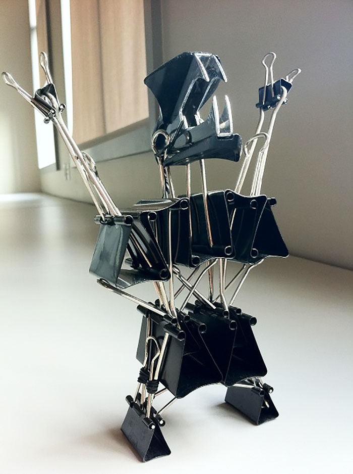 Illustration de l'article : 10 photos by bored employees who decided to liven up their day