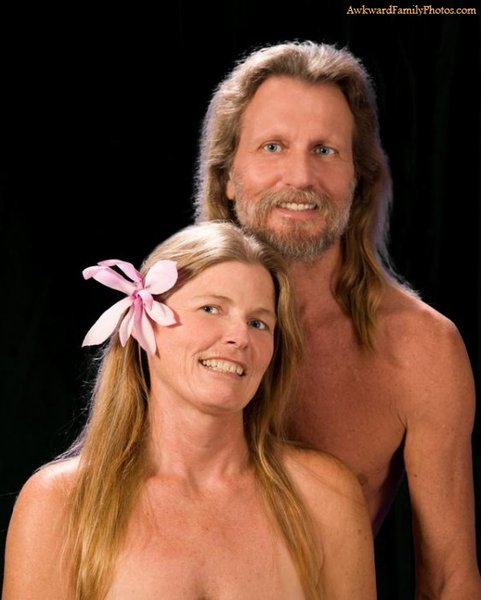 Illustration de l'article : 40 photos of couples that defy all logic