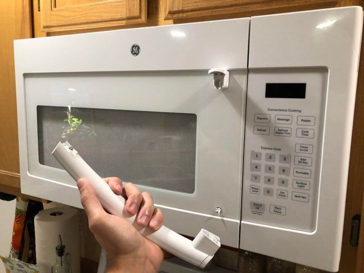 Illustration de l'article : 15 people who had a really bad day and decided to share their misery