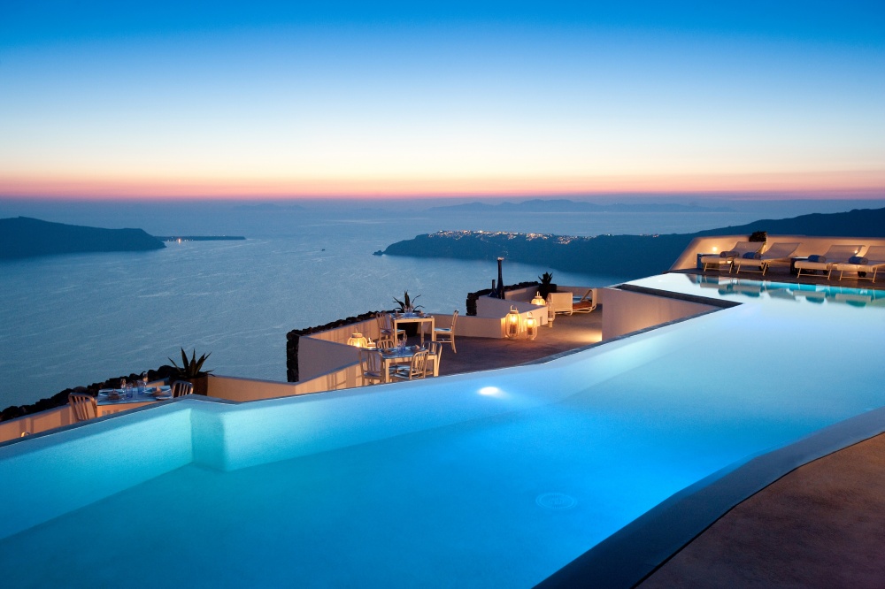 Illustration de l'article : 23 totally insane swimming pools around the world
