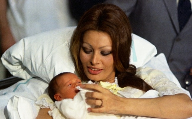 Illustration de l'article : 27 rare vintage photos of celebrities that you've probably never seen