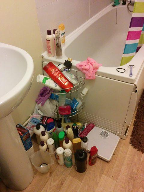 Illustration de l'article : 17 photos of very messy people! Which ones are the worst?