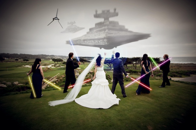 Illustration de l'article : 18 newlyweds who got creative and took some awesome photos