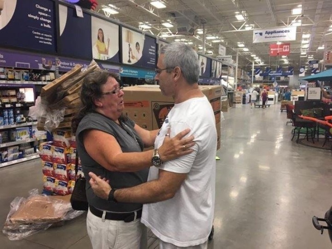 Illustration de l'article : 27 moving photos that show love truly does exist