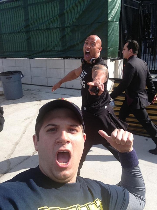Illustration de l'article : 15 hilarious celebrity photobombs that were a true success