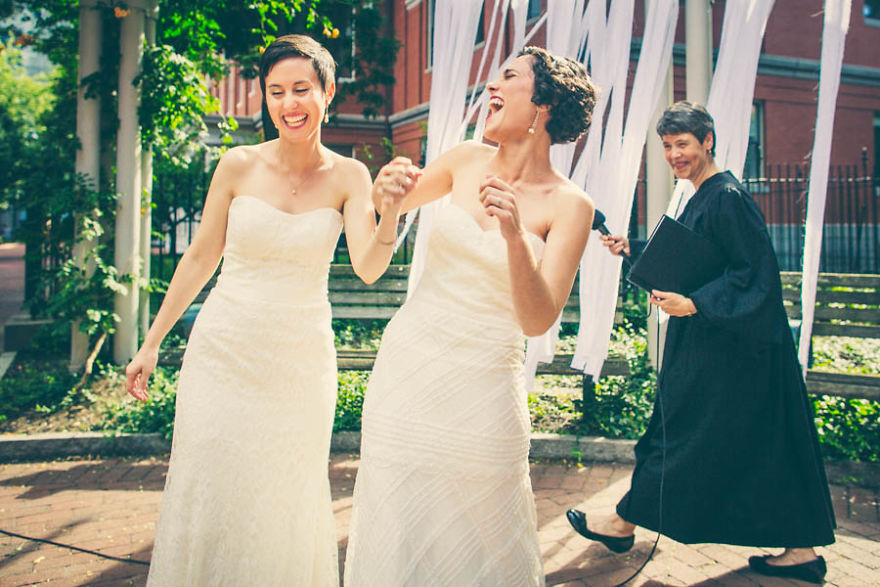 Illustration de l'article : Love has no boundaries, and these 120 gay wedding photos just make you want to love each other!