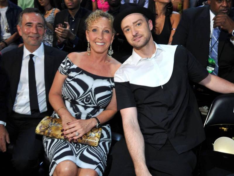 Illustration de l'article : 16 celebrities photographed with their moms! Which ones are the cutest?