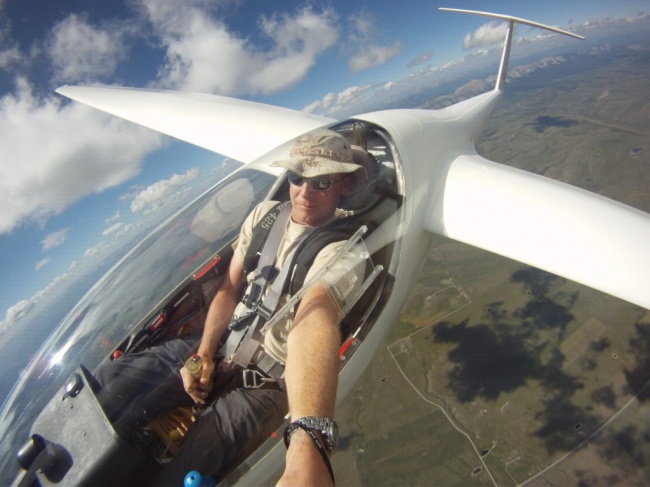 Illustration de l'article : 14 extreme selfies that will make your head spin