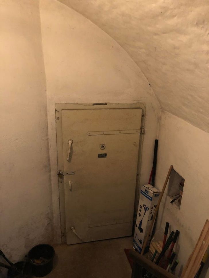 Illustration de l'article : 18 interesting things people discovered in houses